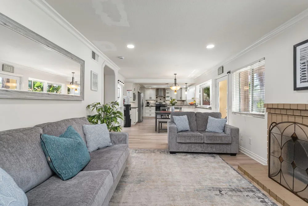 realign home - living 5